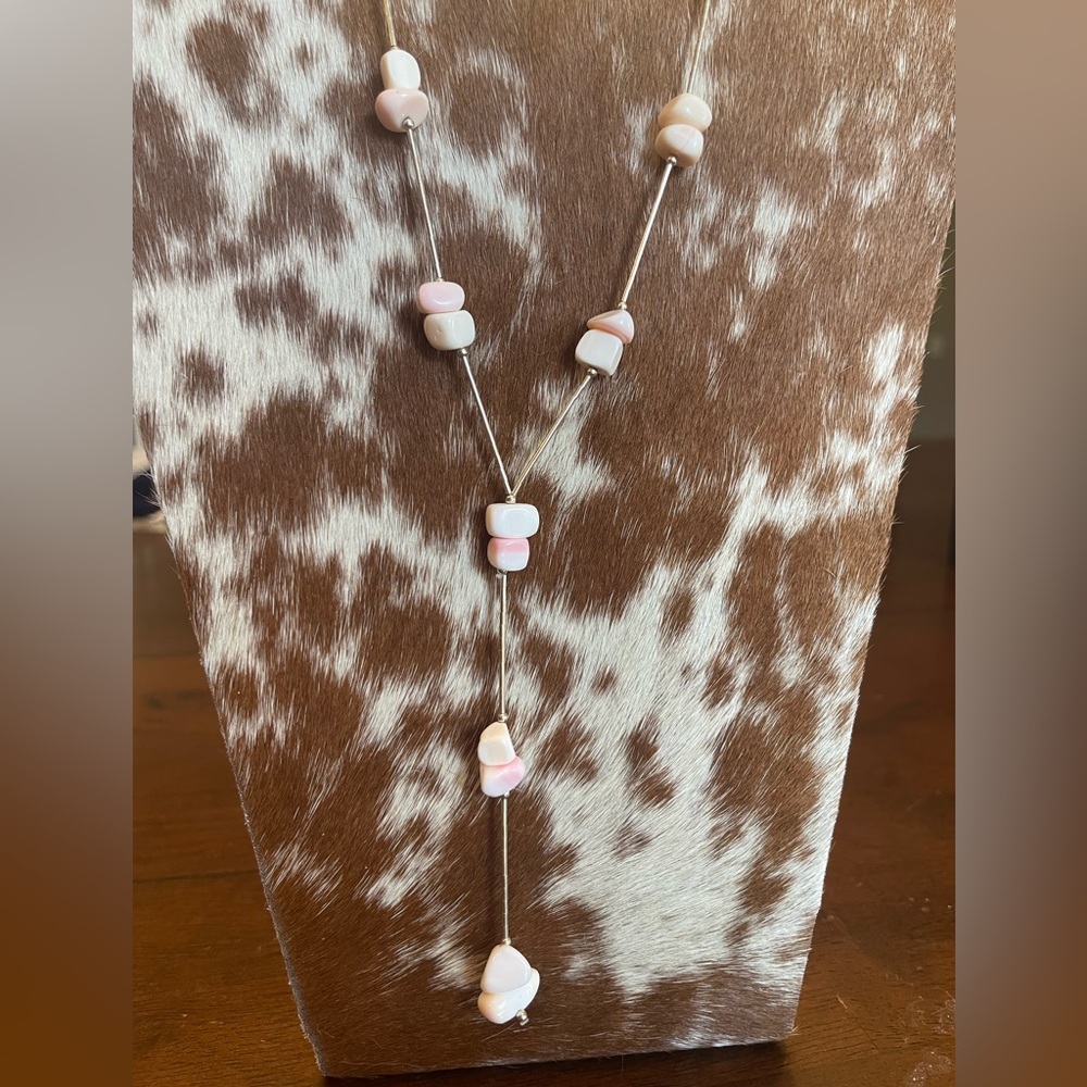 Liquid silver pink conch lariat necklace